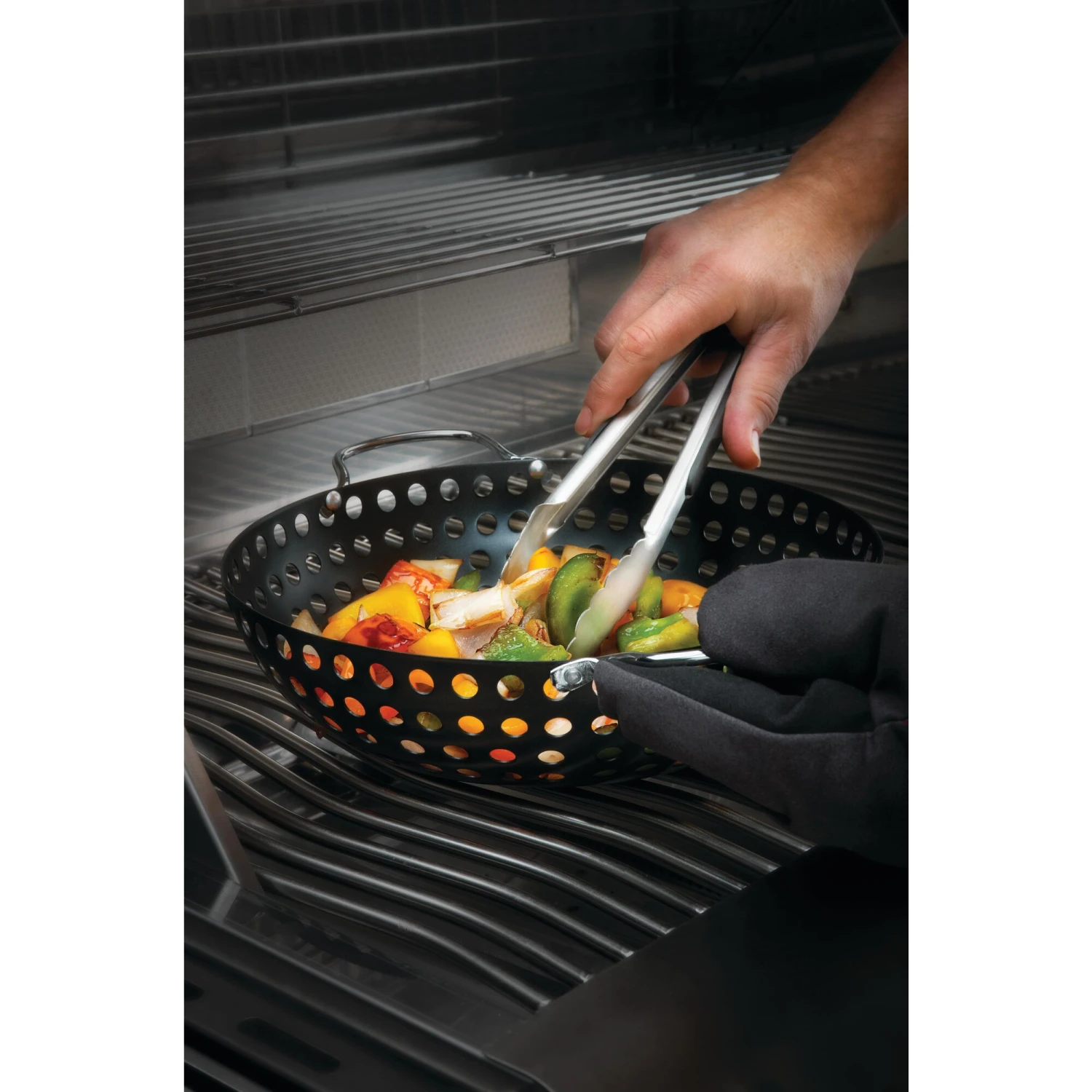 Napoleon Stainless Steel Auto Locking Tongs 2 Napoleon Stainless Steel Auto Locking Tongs - Image 2