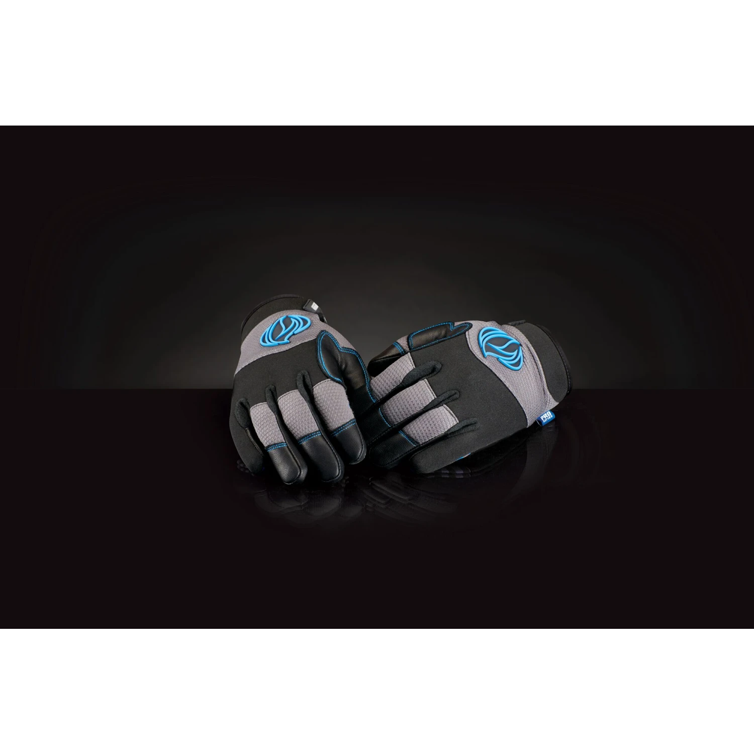 Napoleon Multi-Use Touchscreen Gloves - Large 4 Napoleon Multi-Use Touchscreen Gloves - Large - Image 4