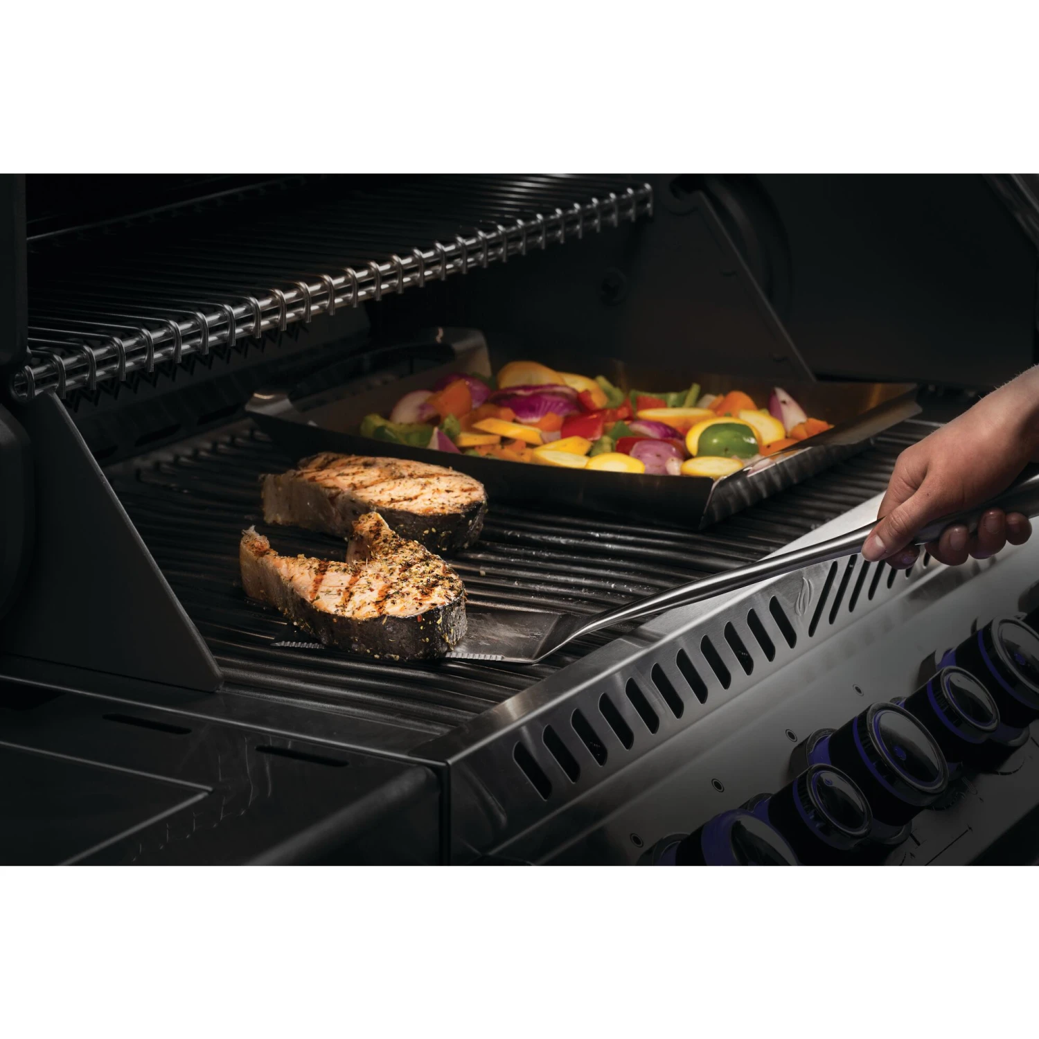 Napoleon PRO Stainless Steel 2-Piece BBQ Toolset 2 Napoleon PRO Stainless Steel 2-Piece BBQ Toolset - Image 2