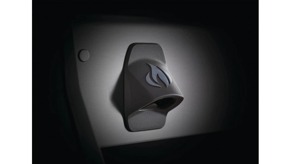 Napoleon Rogue RSE525RSIBPSS-1-GB Gas BBQ - Free Cover & Accessories 7 Napoleon Rogue RSE525RSIBPSS-1-GB Gas BBQ - Free Cover & Accessories - Image 7