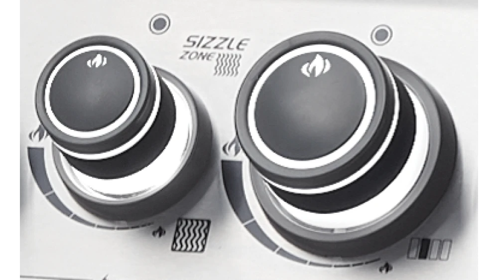 Napoleon Rogue RSE625RSIBPSS-1-GB Gas BBQ - Free Cover & Accessories 6 Napoleon Rogue RSE625RSIBPSS-1-GB Gas BBQ - Free Cover & Accessories - Image 6