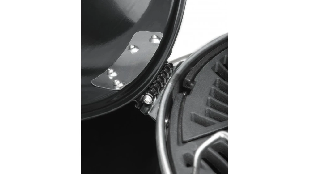 Napoleon PRO22K 57cm Charcoal Kettle BBQ 6 Napoleon PRO22K 57cm Charcoal Kettle BBQ - Image 6